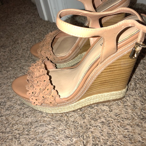 COPY - Gianni bini 6 inch flower wedges - Picture 3 of 4